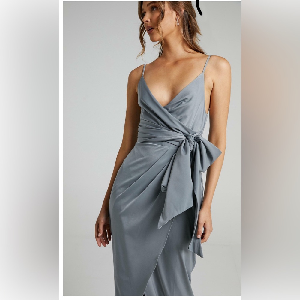 Showpo bridesmaids dress or party dress. Size 4